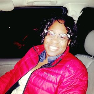 Meet your Posher, Cortney